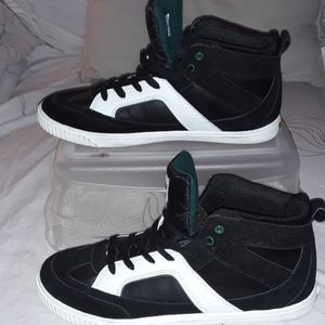 Black & white High-top sneaker by House Design